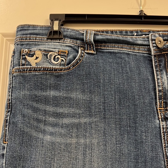 Inc Denim ladies capris - Picture 2 of 7